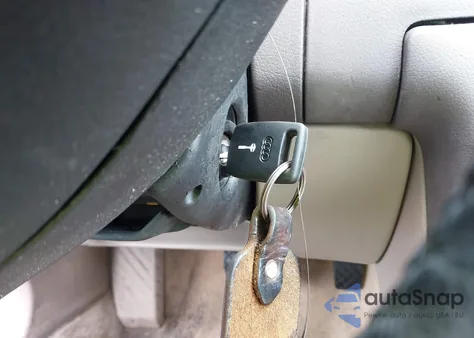 1998 Audi A6 из США, поврежденный, VIN WAUBA24B8WN179085